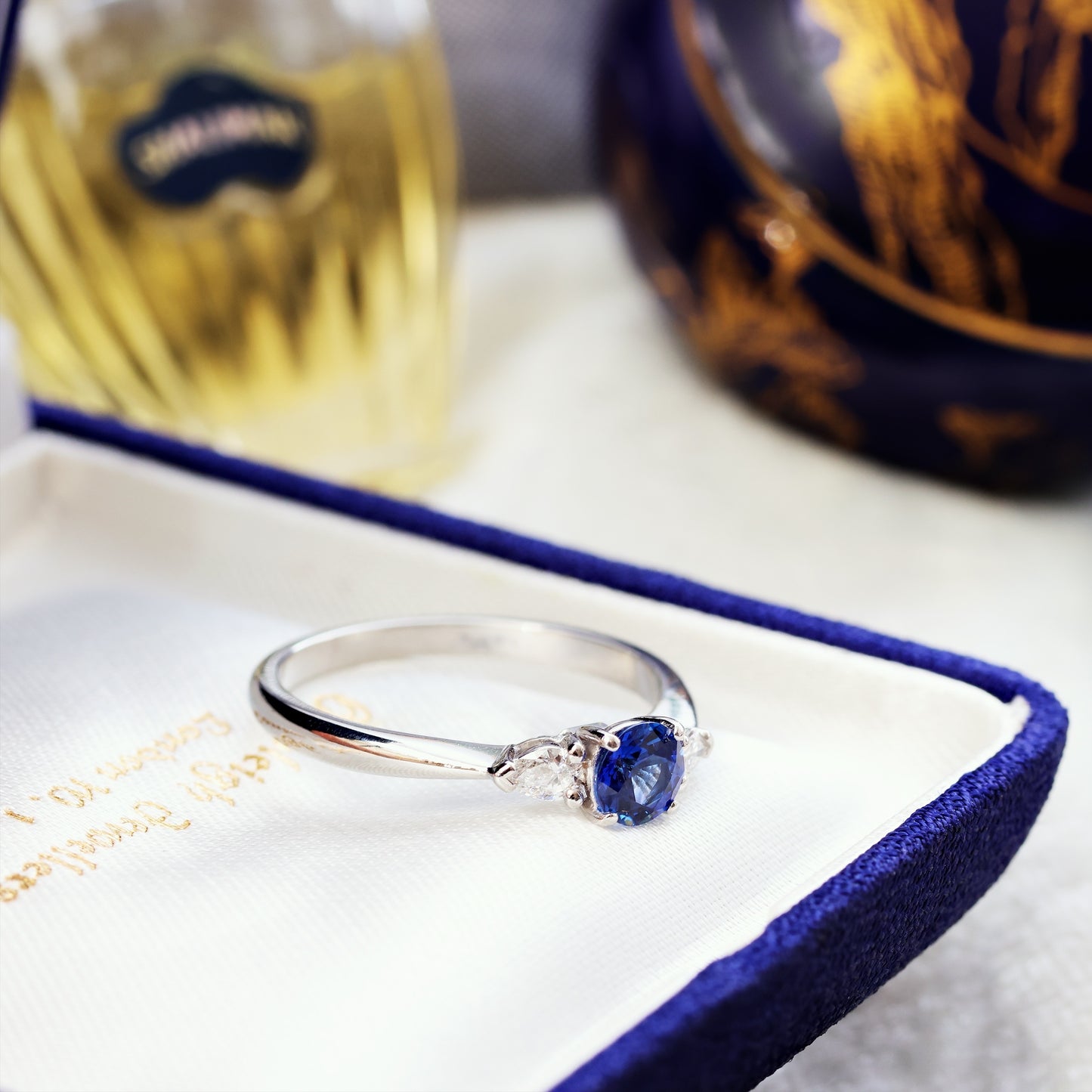 D102-VINTAGE-DIAMOND-TRILOGY-SAPPHIRE-RING-WHITE-GOLD-06