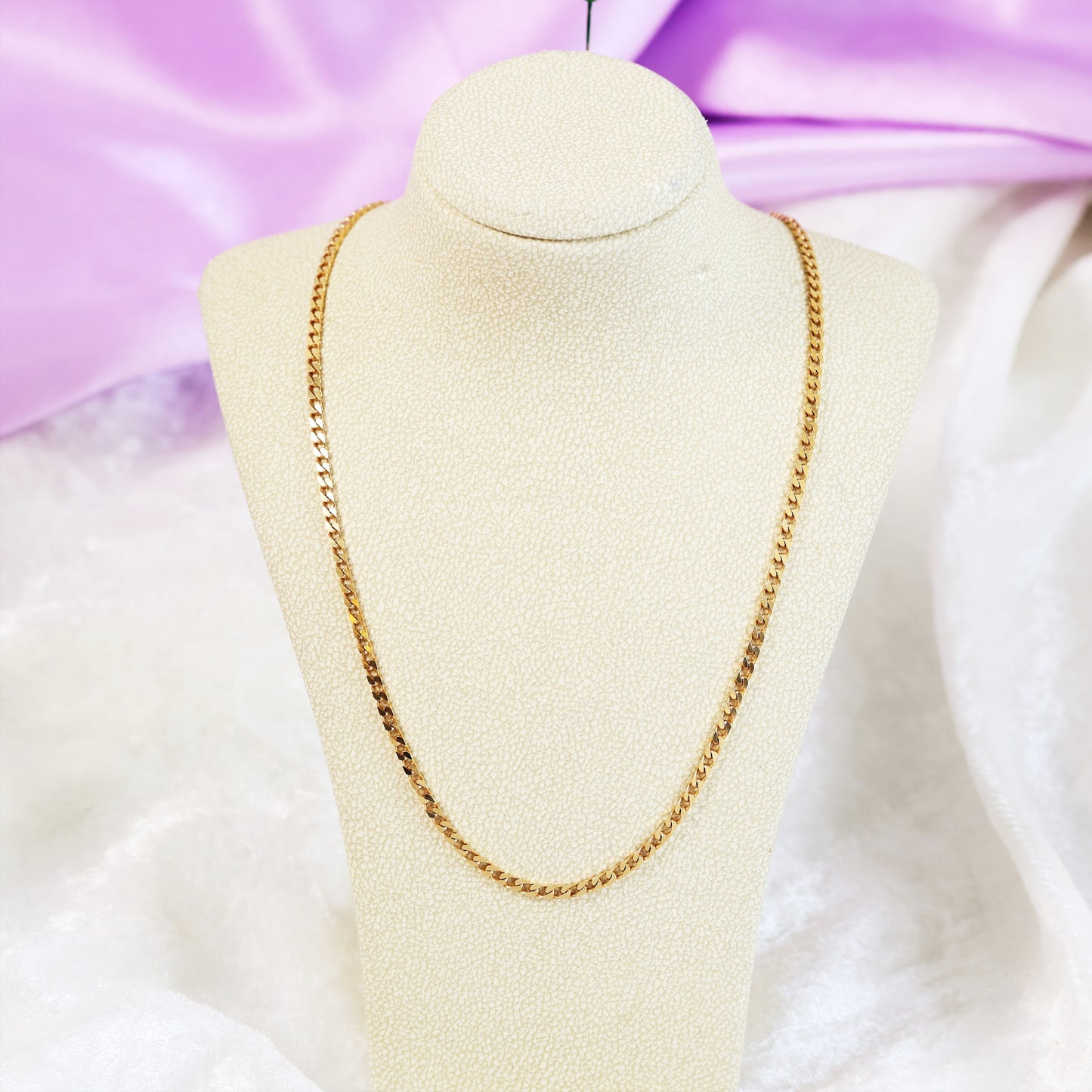 D107-VINTAGE-RETRO-18CT-GOLD-CHAIN-NECKLACE-CURB-LINK_3