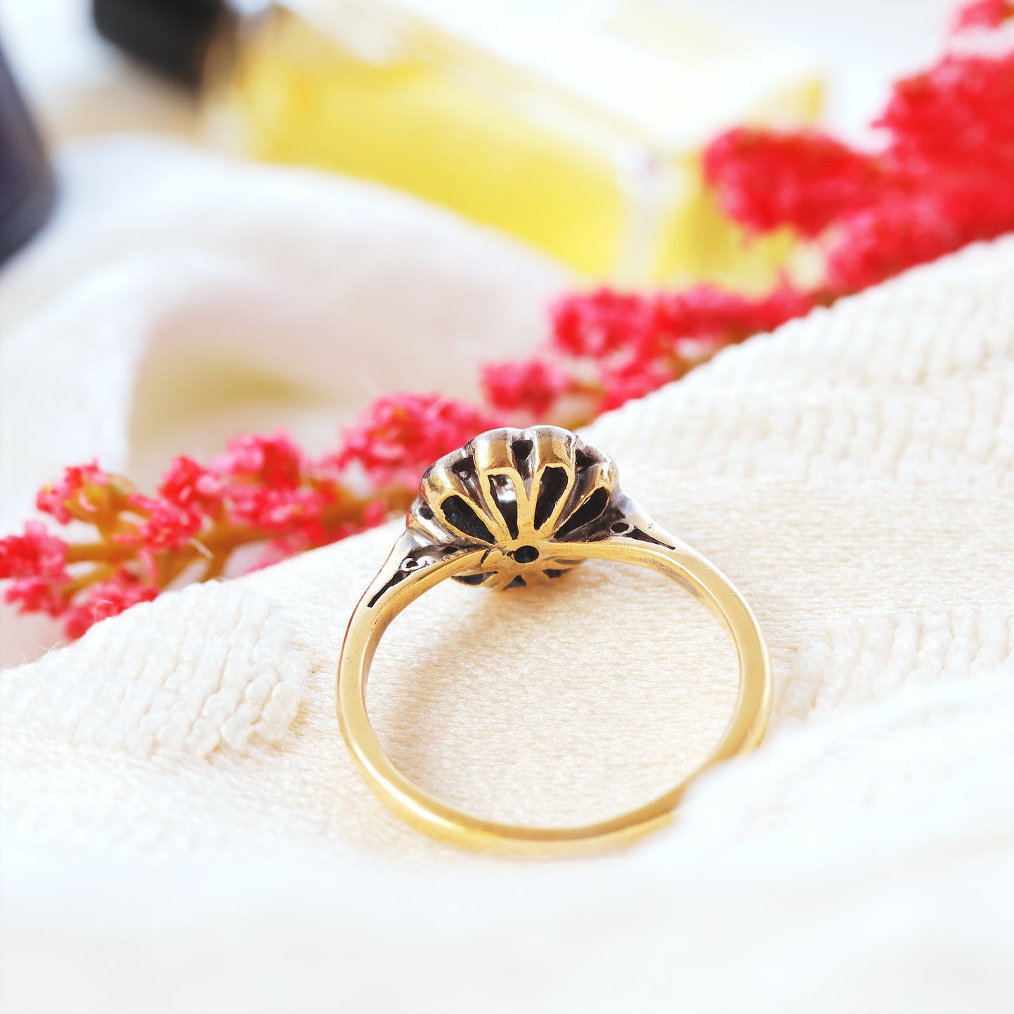 Vintage 1960's Diamond Daisy Cluster Ring