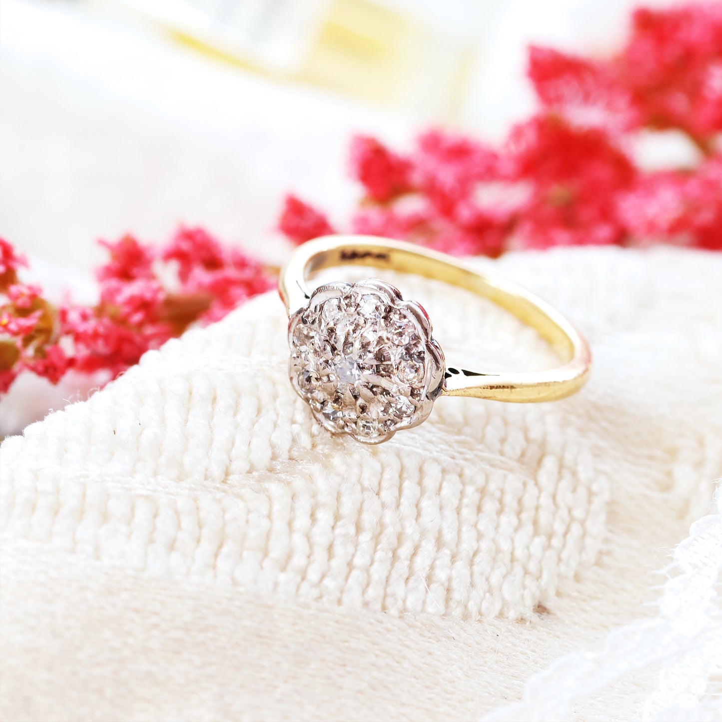 D118-VINTAGE-DIAMOND-DAISY-FLOWER-CLUSTER-GOLD-ENGAGEMENT-RING-FLORAL-04