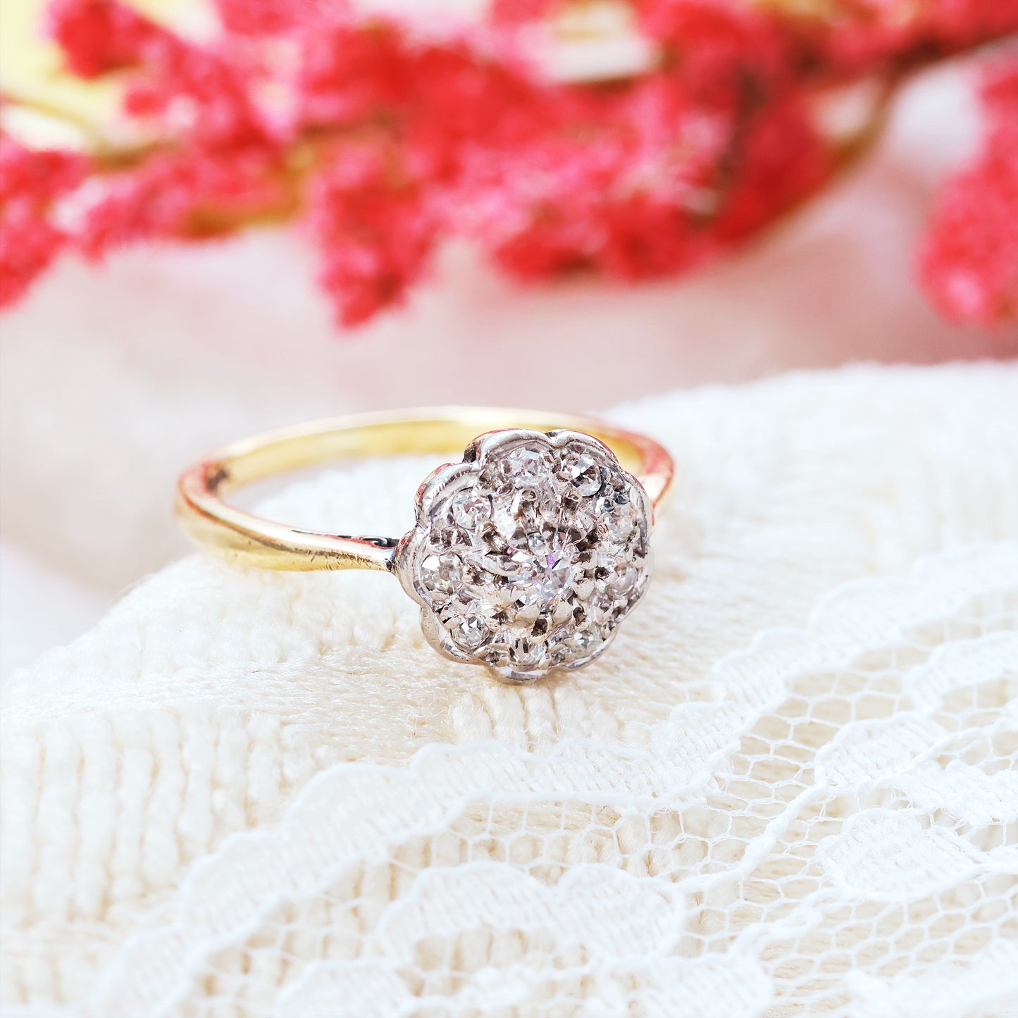 Vintage 1960's Diamond Daisy Cluster Ring