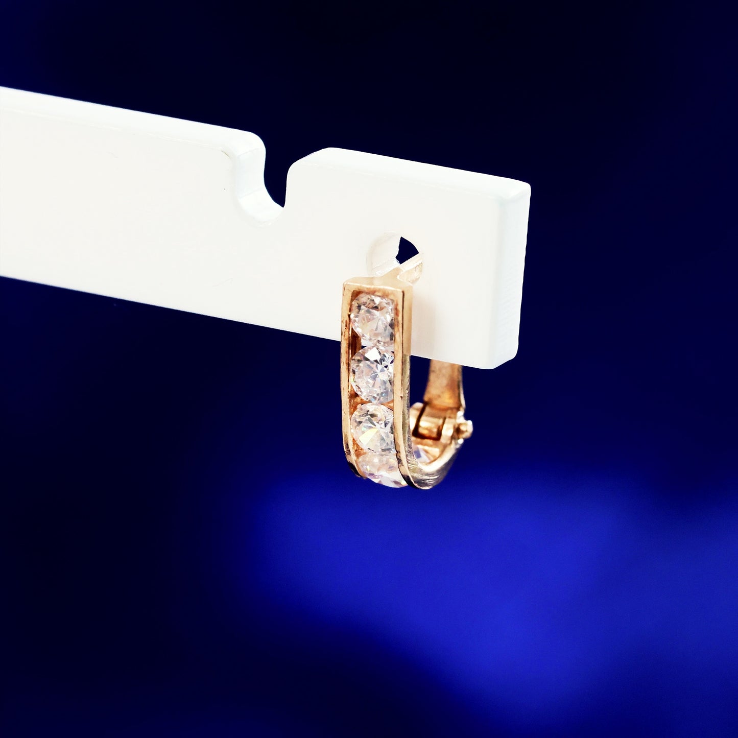 D122-VINTAGE-GOLD-YELLOW-HOOP-CZ-CUBIC-ZIRCONIA-EARRINGS-EARRING