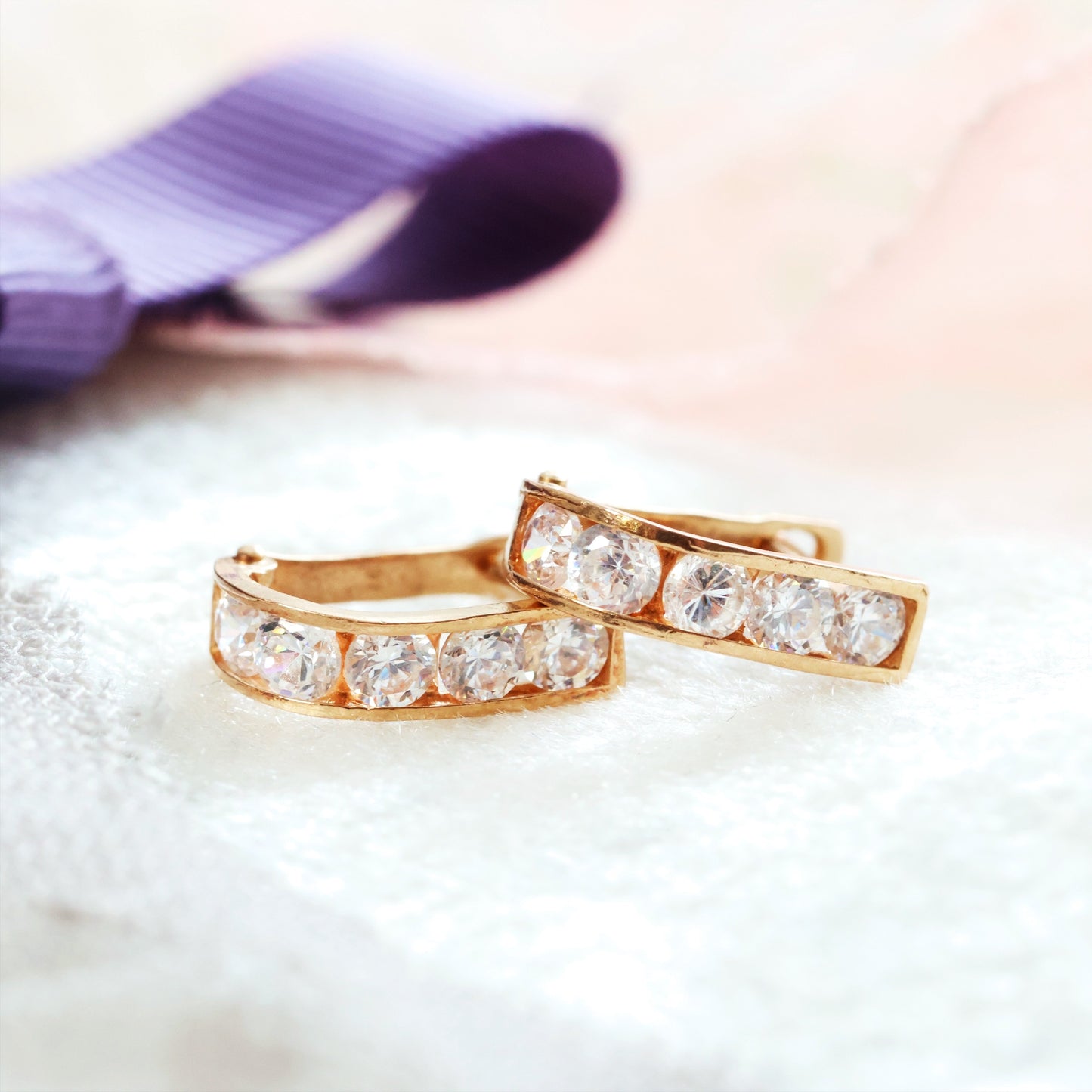 D122-VINTAGE-GOLD-YELLOW-HOOP-CZ-CUBIC-ZIRCONIA-EARRINGS-EARRING_9