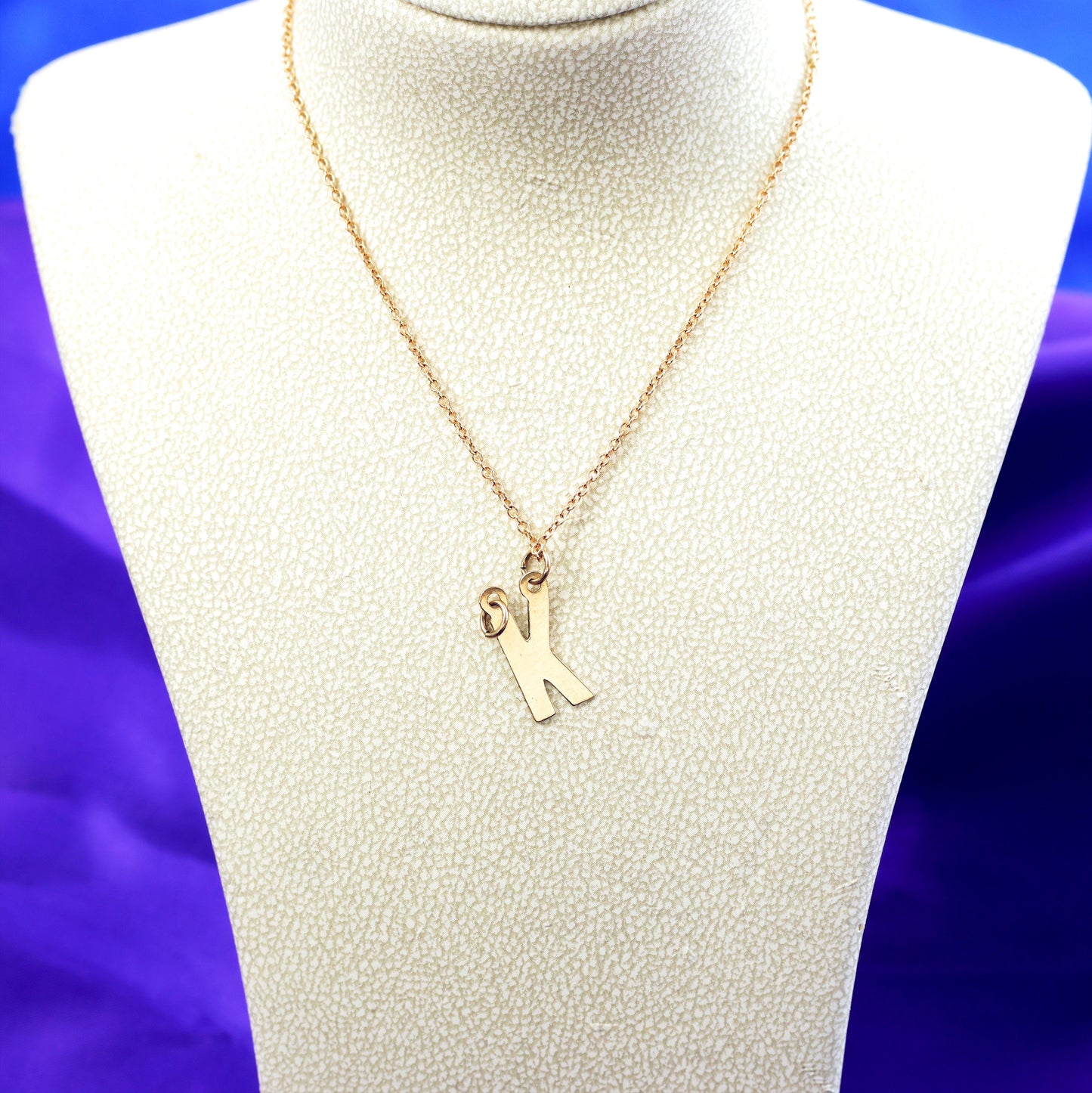 D128-VINTAGE-LETTER-K-PENDENT-GOLD-CHAIN-9CT-GOLD
