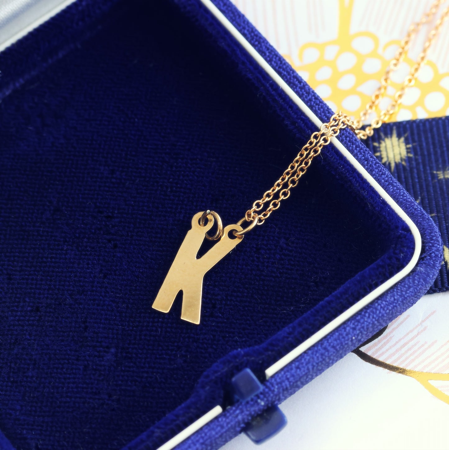 Date 1980 9ct Gold Initial 'K' Necklace