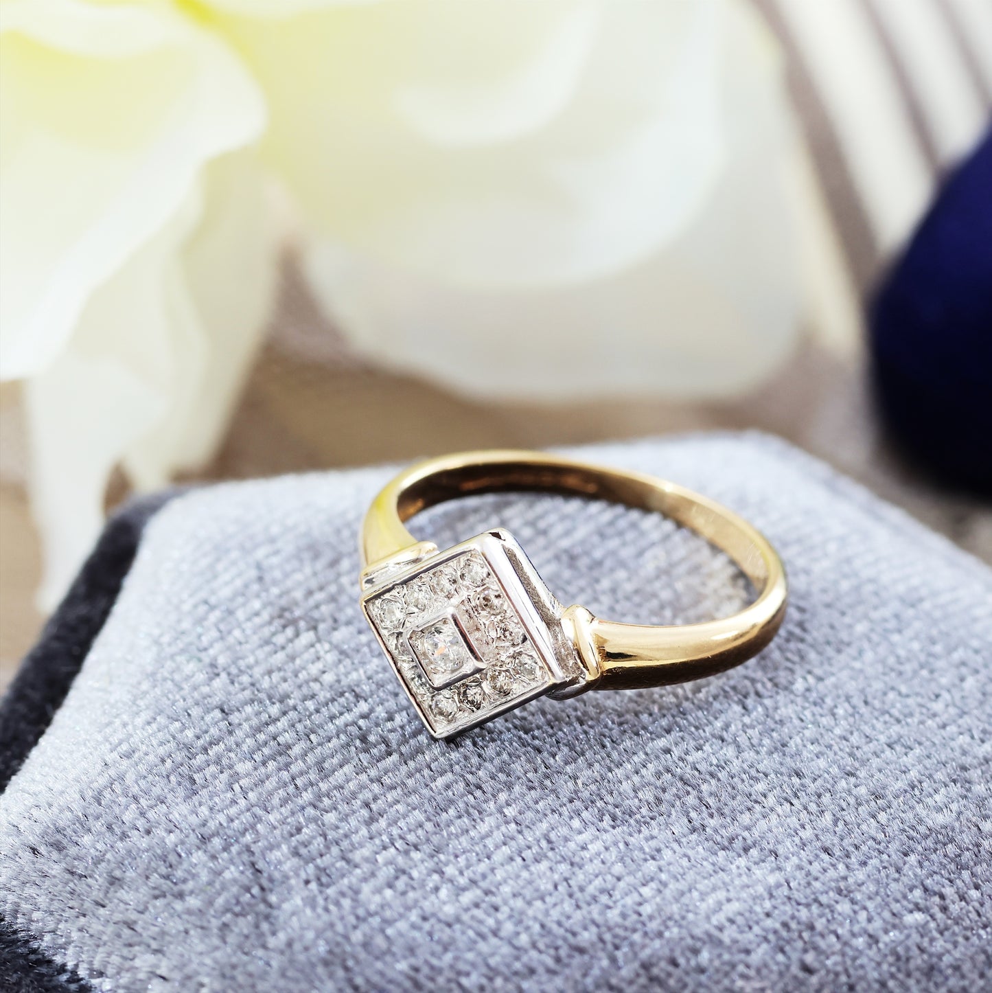 Pretty Vintage Diamond Cluster Ring
