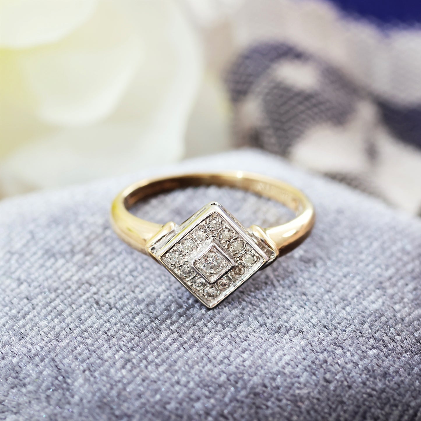 Pretty Vintage Diamond Cluster Ring