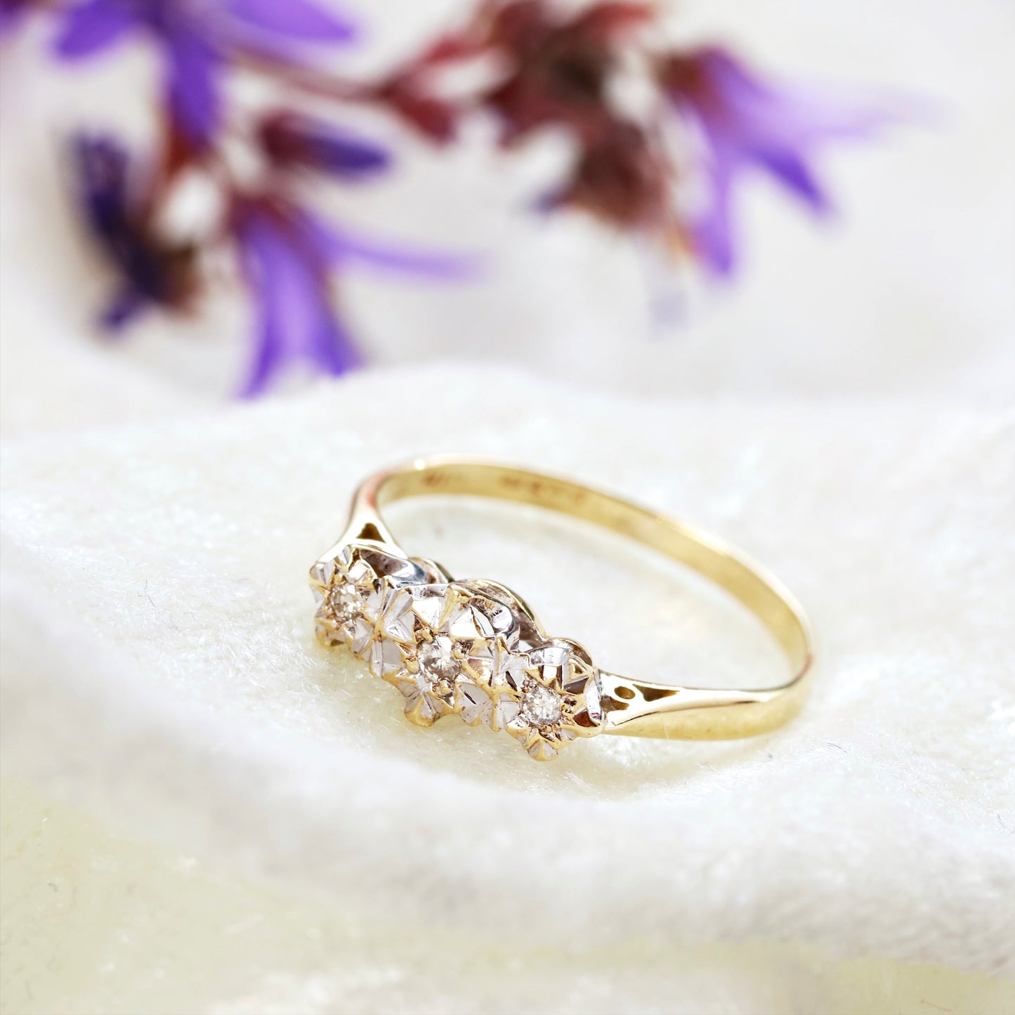 A Cute Vintage Trilogy Diamond Engagement Ring