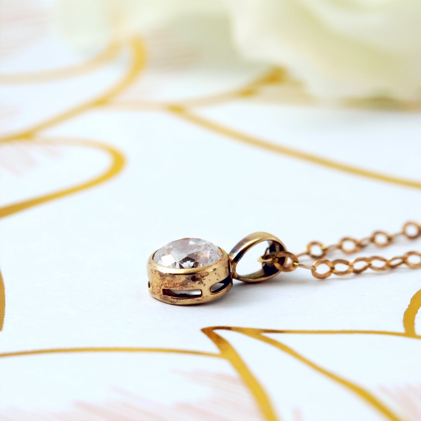 Classic 9ct Gold & Cubic Zirconia Solitaire Pendant Necklace
