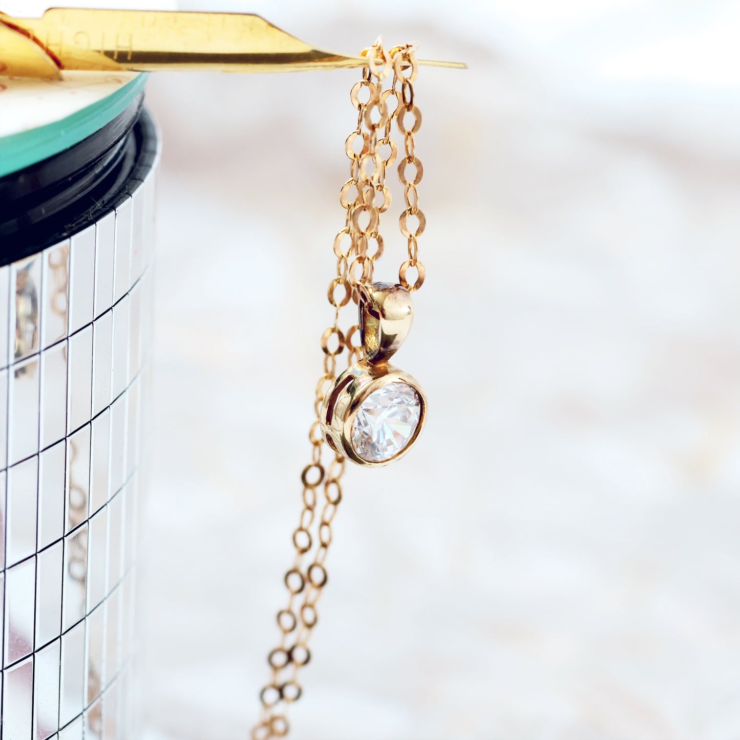 Classic 9ct Gold & Cubic Zirconia Solitaire Pendant Necklace