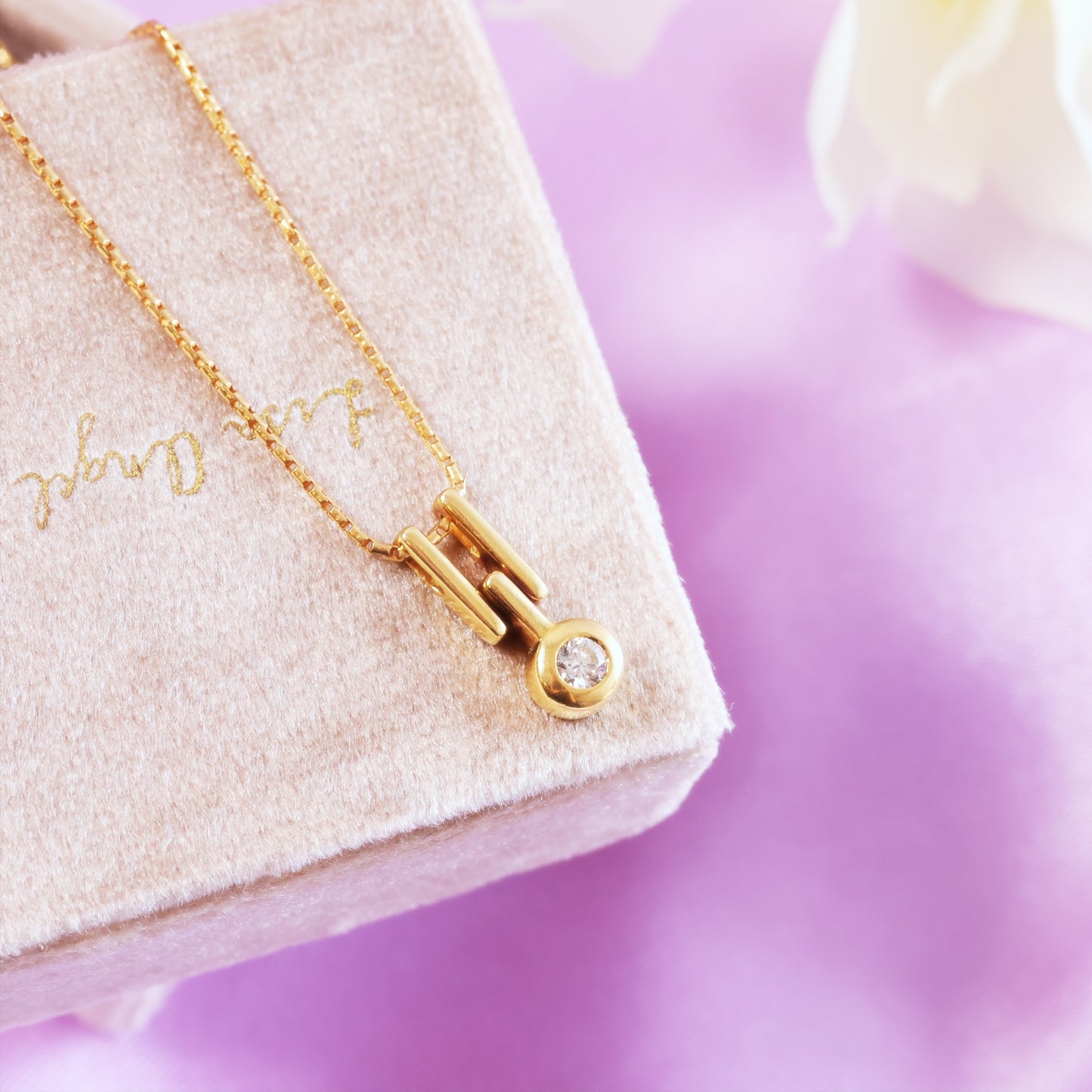 Retro Sexy Vintage 1970's Diamond Pendant & Snake Chain