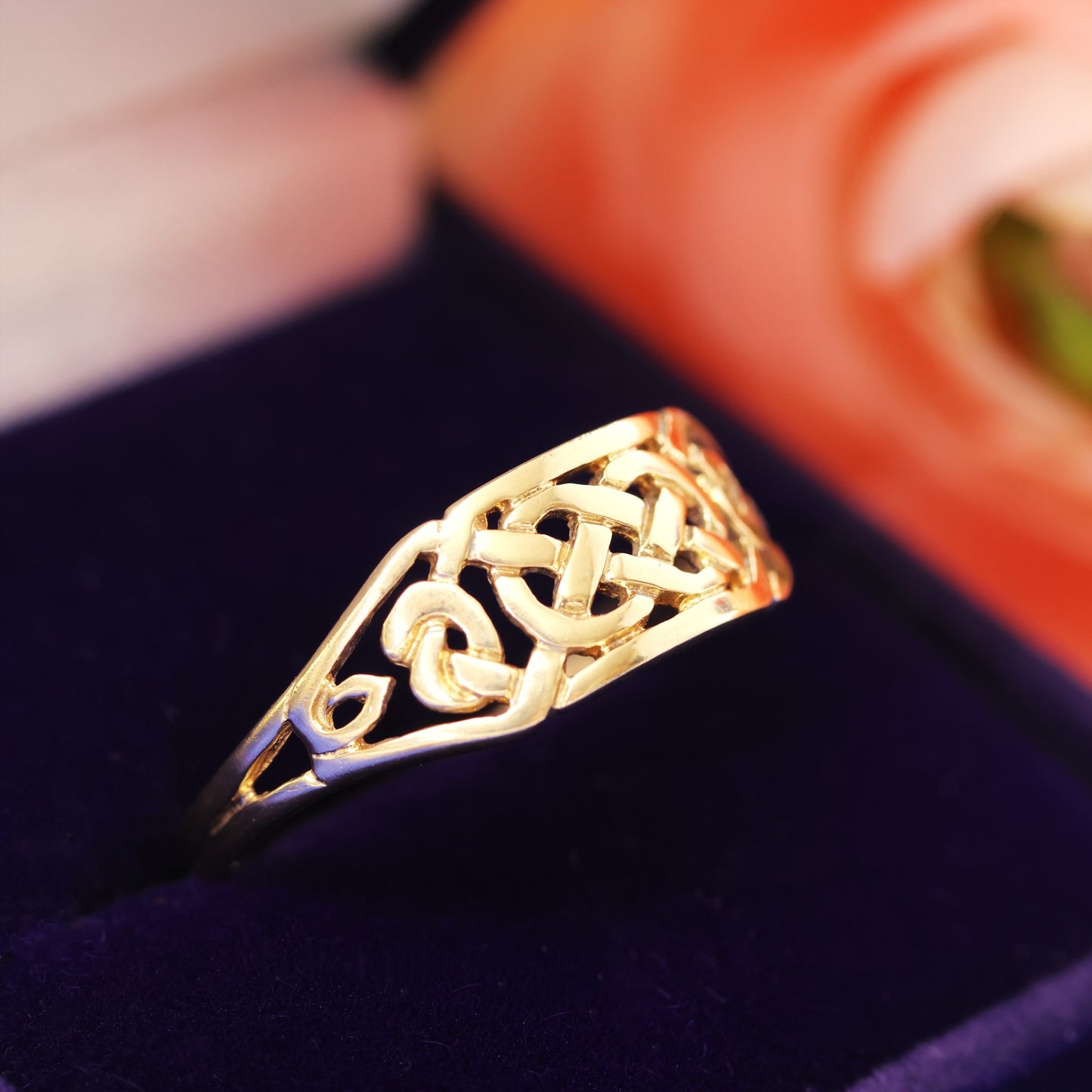 D148-VINTAGE-YELLOW-GOLD-9CT-CELTIC-KNOT-RING-01_7