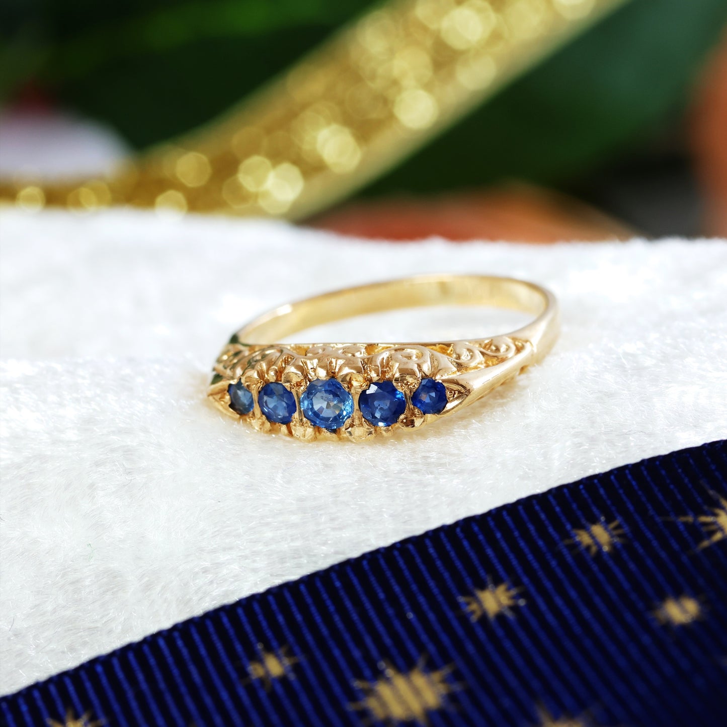 D149-VINTAGE-VICTORIAN-STYLE-SAPPHIRE-FILIGREE-9CT-YELLOW-GOLD-RING-BLUE-SAPPHIRE-01