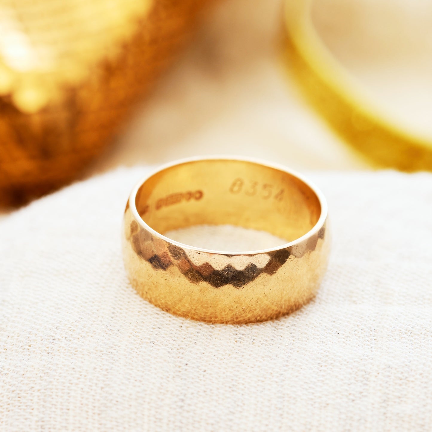 Date 1965 Faceted 9ct Gold Band Wedding Ring