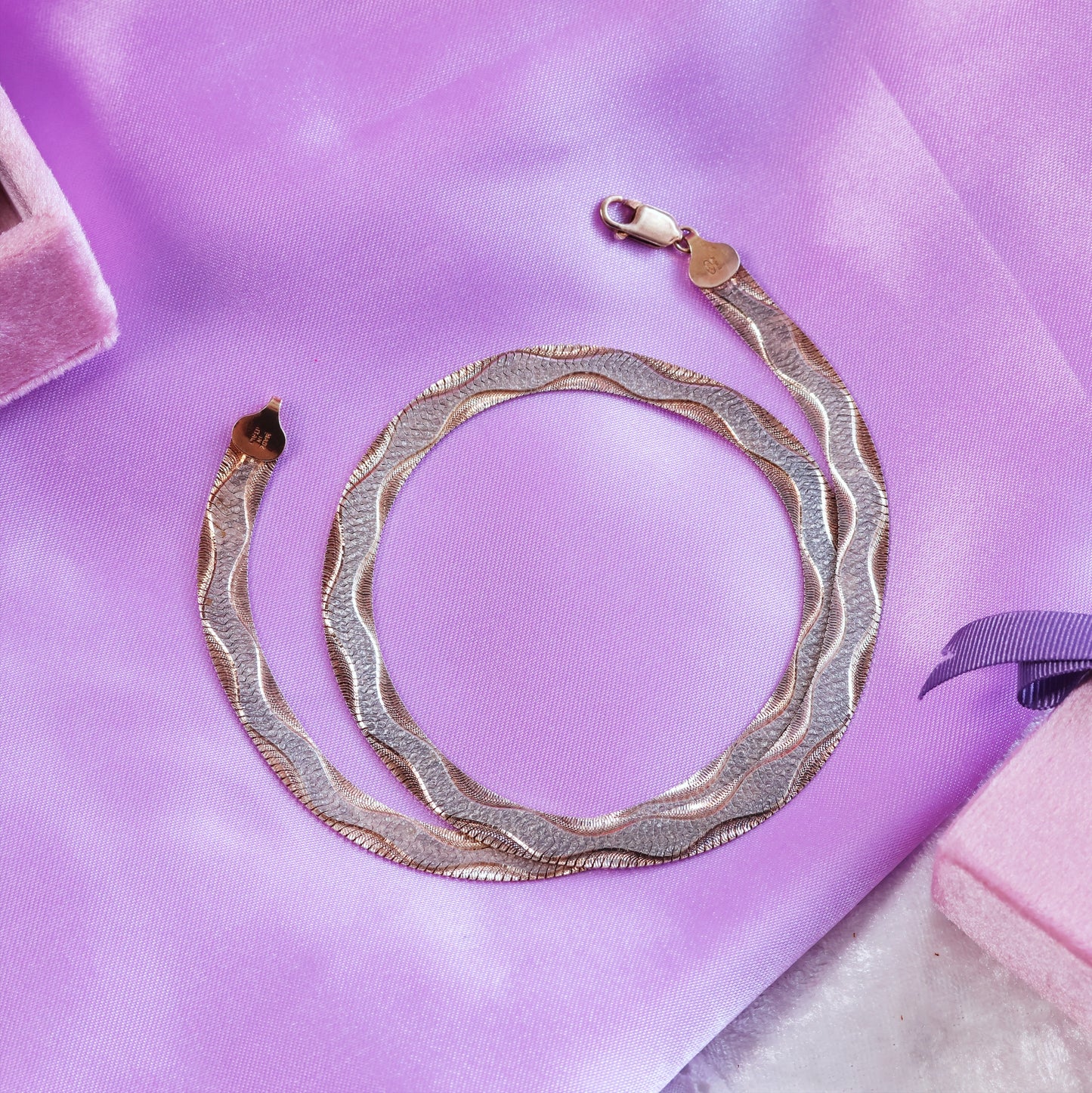 D168-VINTAGE-MILOR-REVERSABLE-SNAKE-CHAIN-ITALIAN-HERRINGBONE-GOLD-SILVER