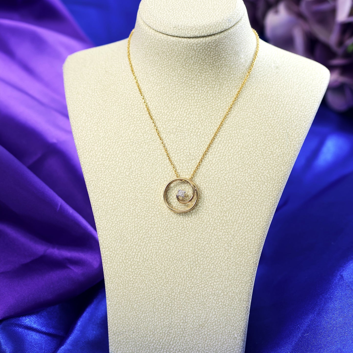 Vintage 1990's Diamond Spiral Pendant & Chain Necklace