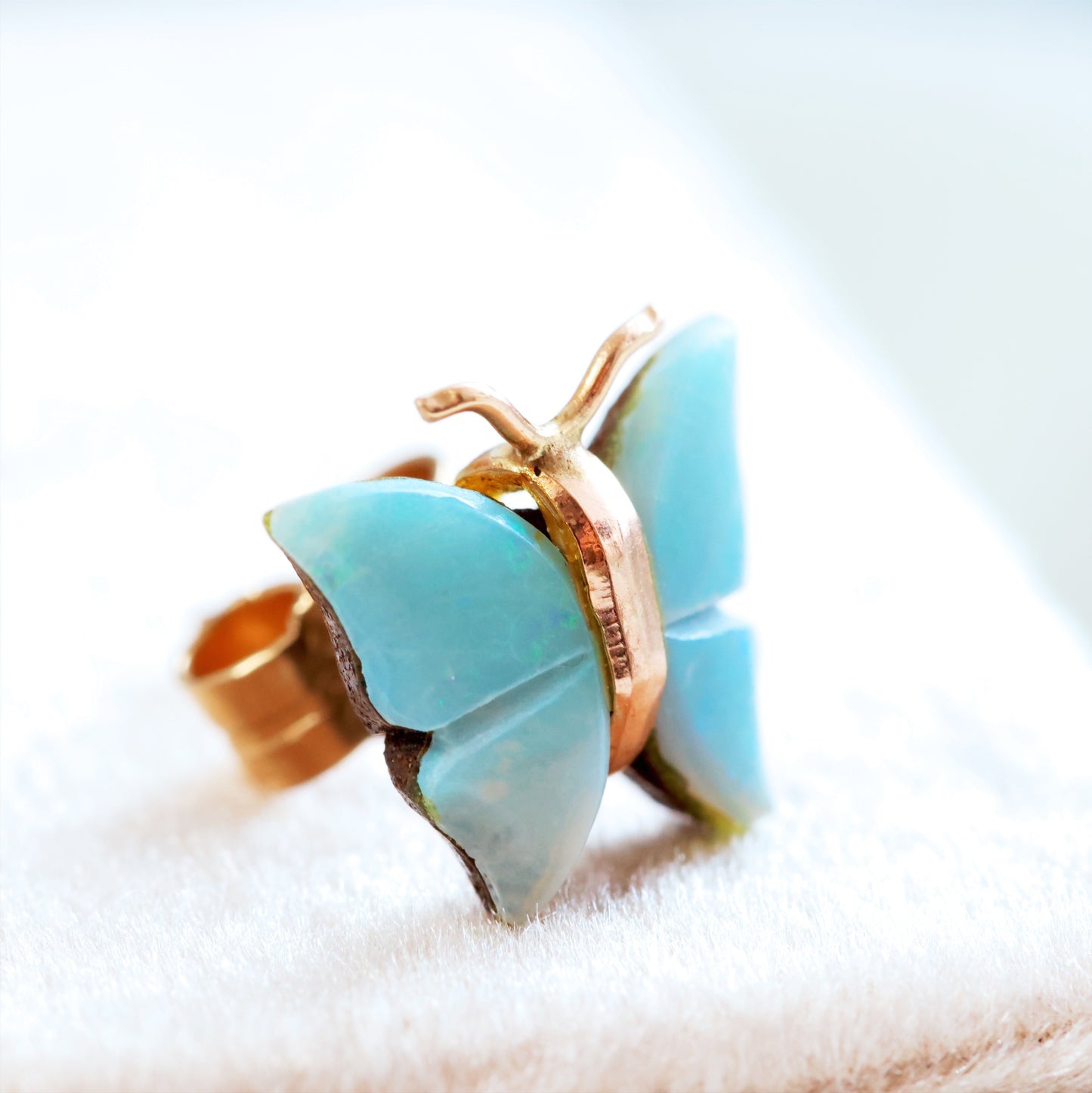 D182-VINTAGE-YELLOW-GOLD-OPAL-BUTTERFLY-STUD-EARRINGS-STUDS-EARRING-0