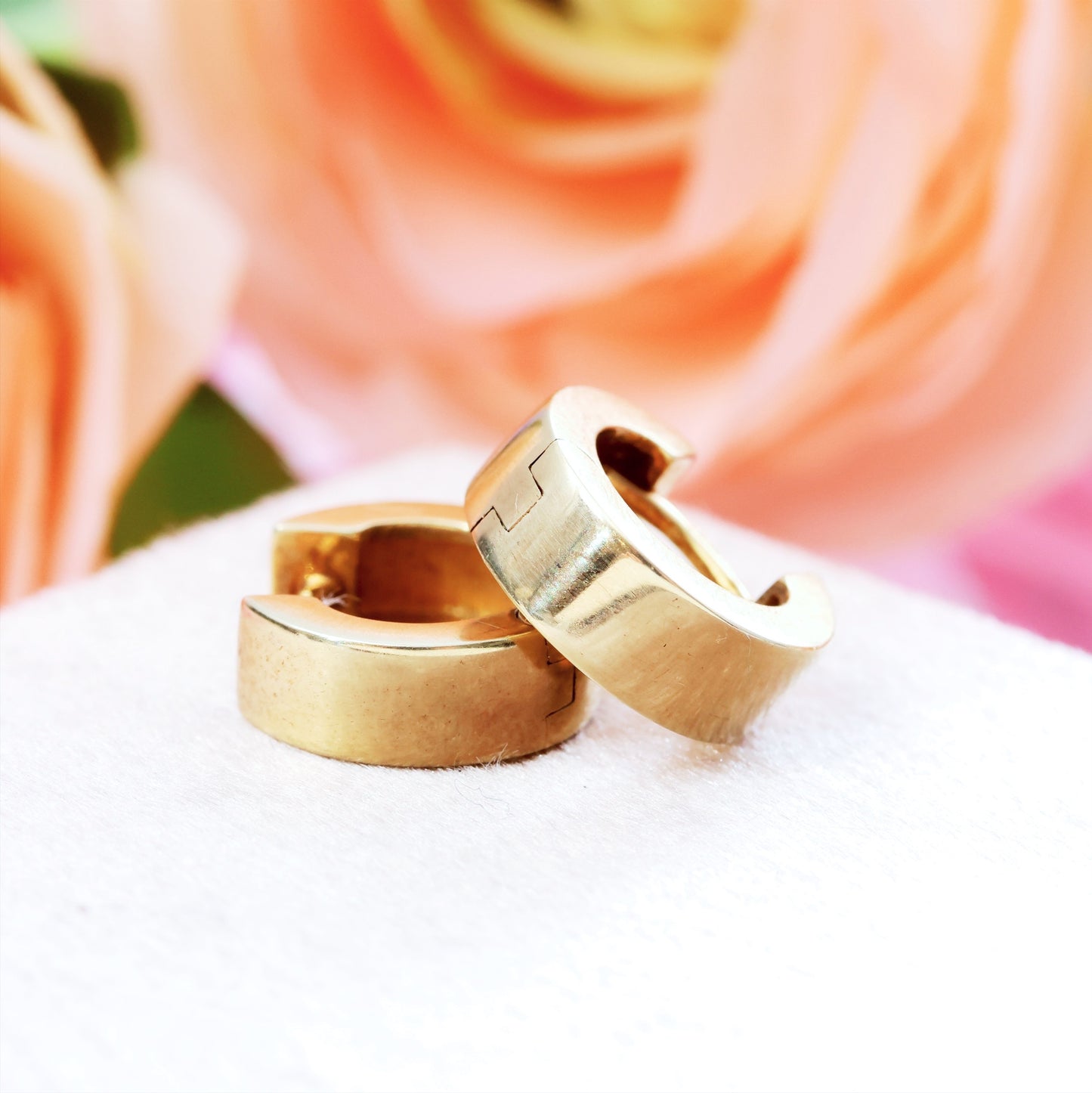 D186-VINTAGE-SQUARED-9CT-YELLOW-GOLD-HUGGIE-HOOP-CHUNKY-EARRINGS
