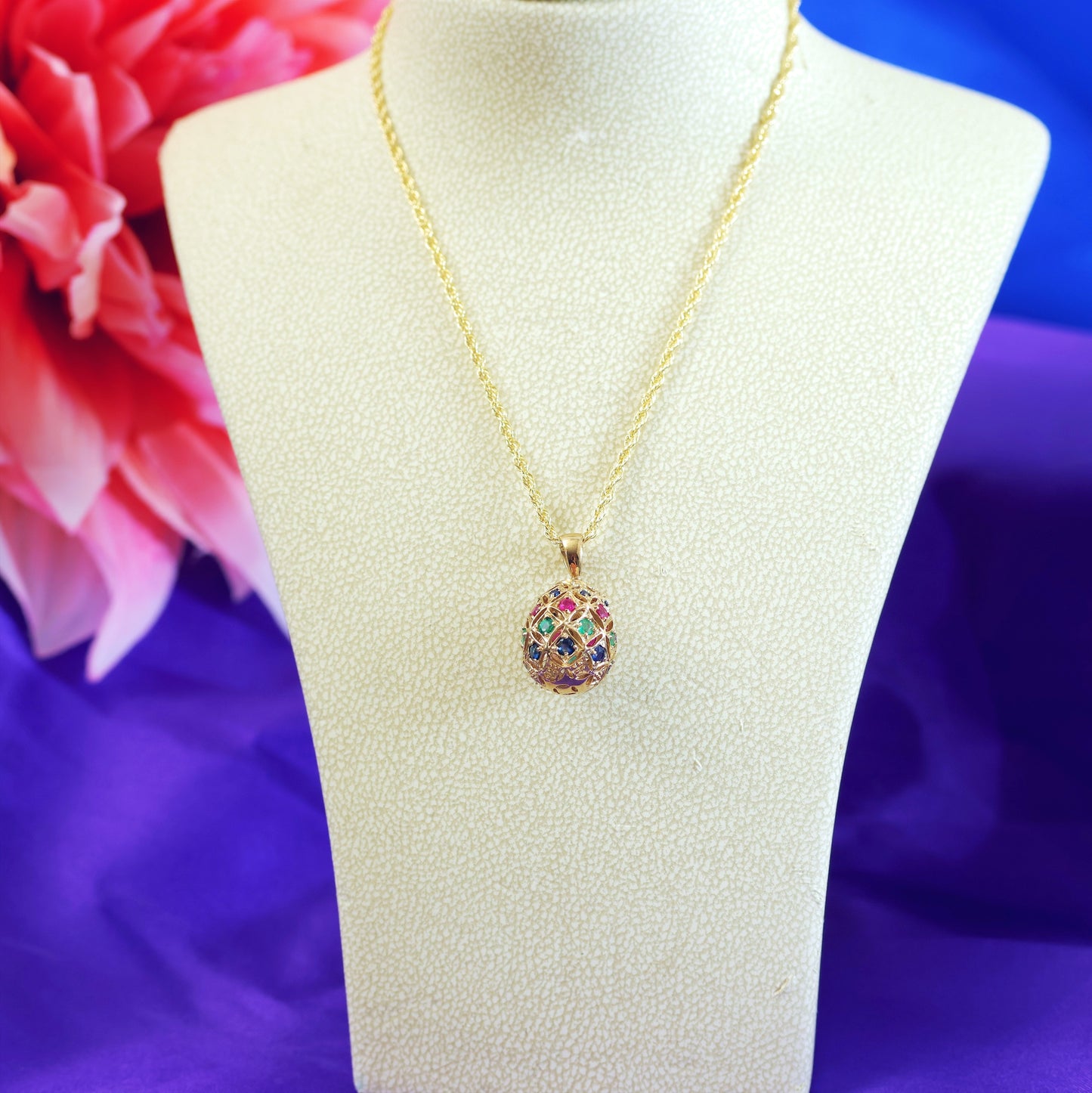 Vintage Allure! Emerald, Sapphire & Ruby Egg Pendant