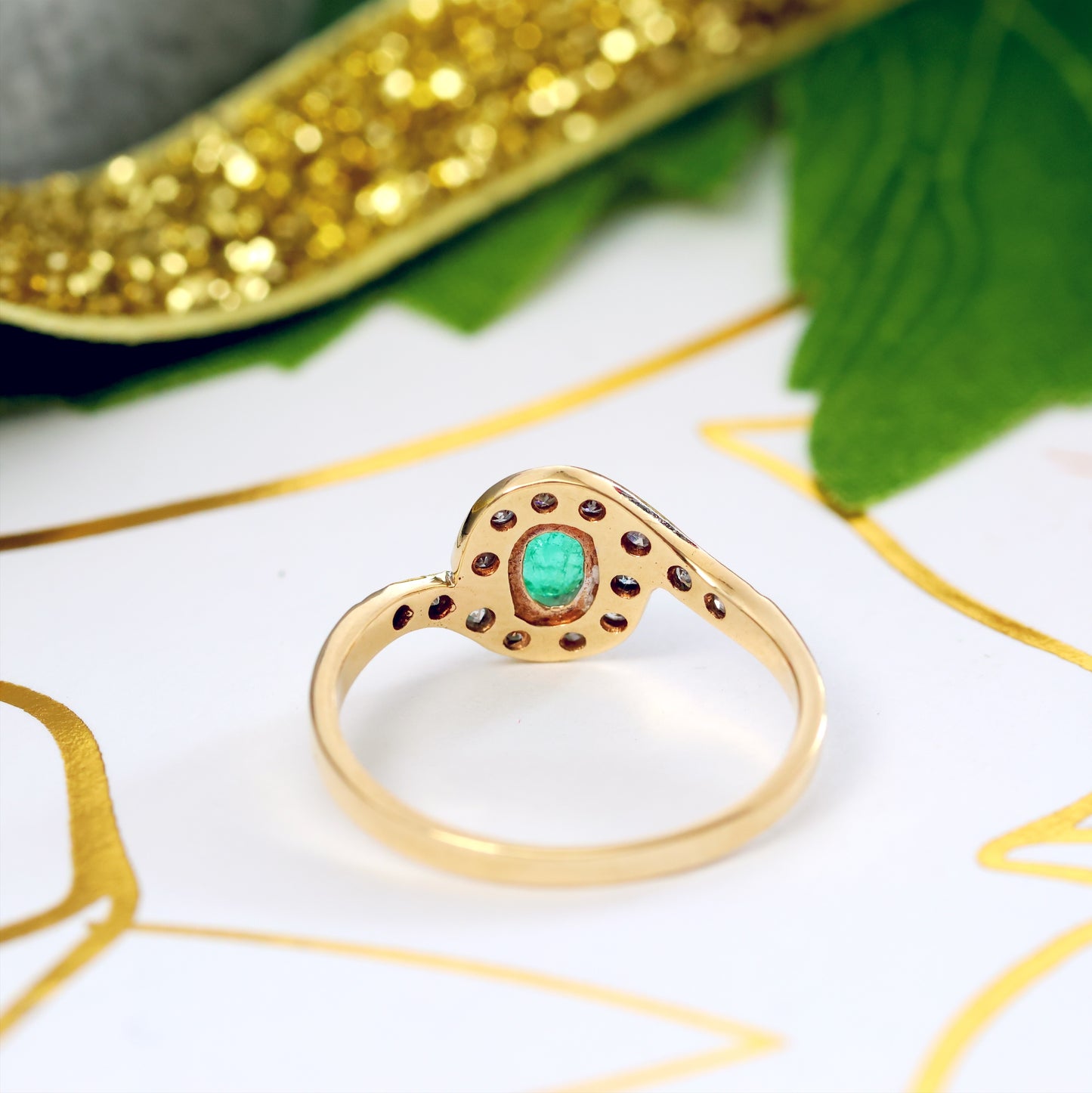 Dainty Vintage Date 1984 Emerald & Diamond Swirl Ring