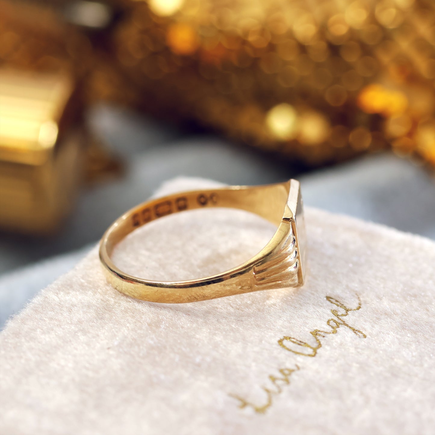 Vintage Date 1977 9ct Gold Art Deco Styled Signet Ring
