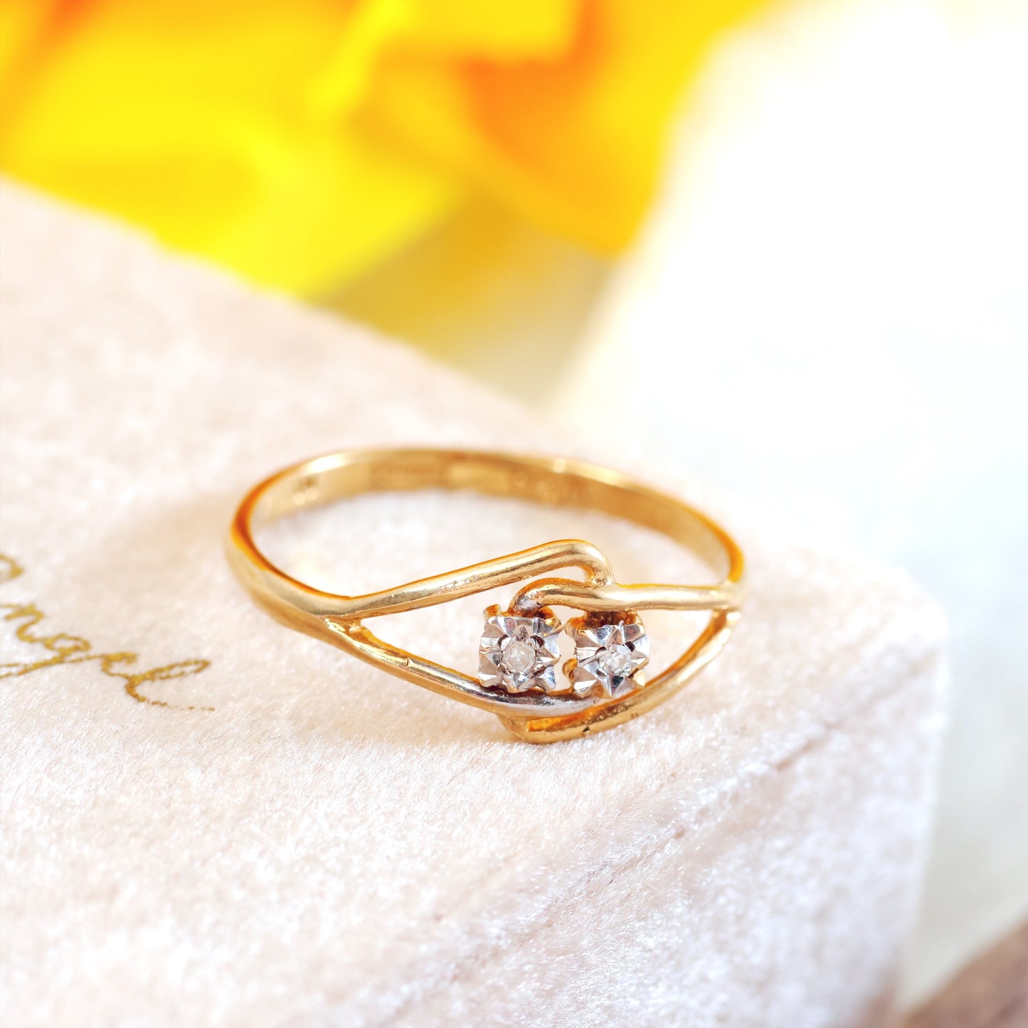 D203-VINTAGE-DIAMOND-9CT-GOLD-YELLOW-ENGAGEMENT-MODERNIST-DRESS-STAR-RING-01