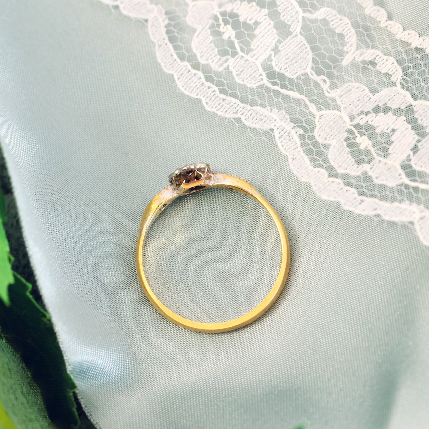 Cute Vintage Diamond Daisy Cluster Engagement Ring