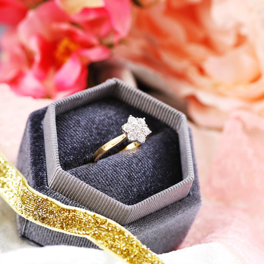 D101-VINTAGE-DIAMOND-DIASY-CLUSTER-ENGAGEMENT-RING-04