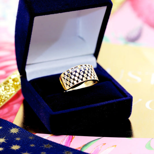 D124-VINTAGE-1970'S-ITALIAN-10CT-YELLOW-WHITE-GOLD-BAND-RING-FASHION