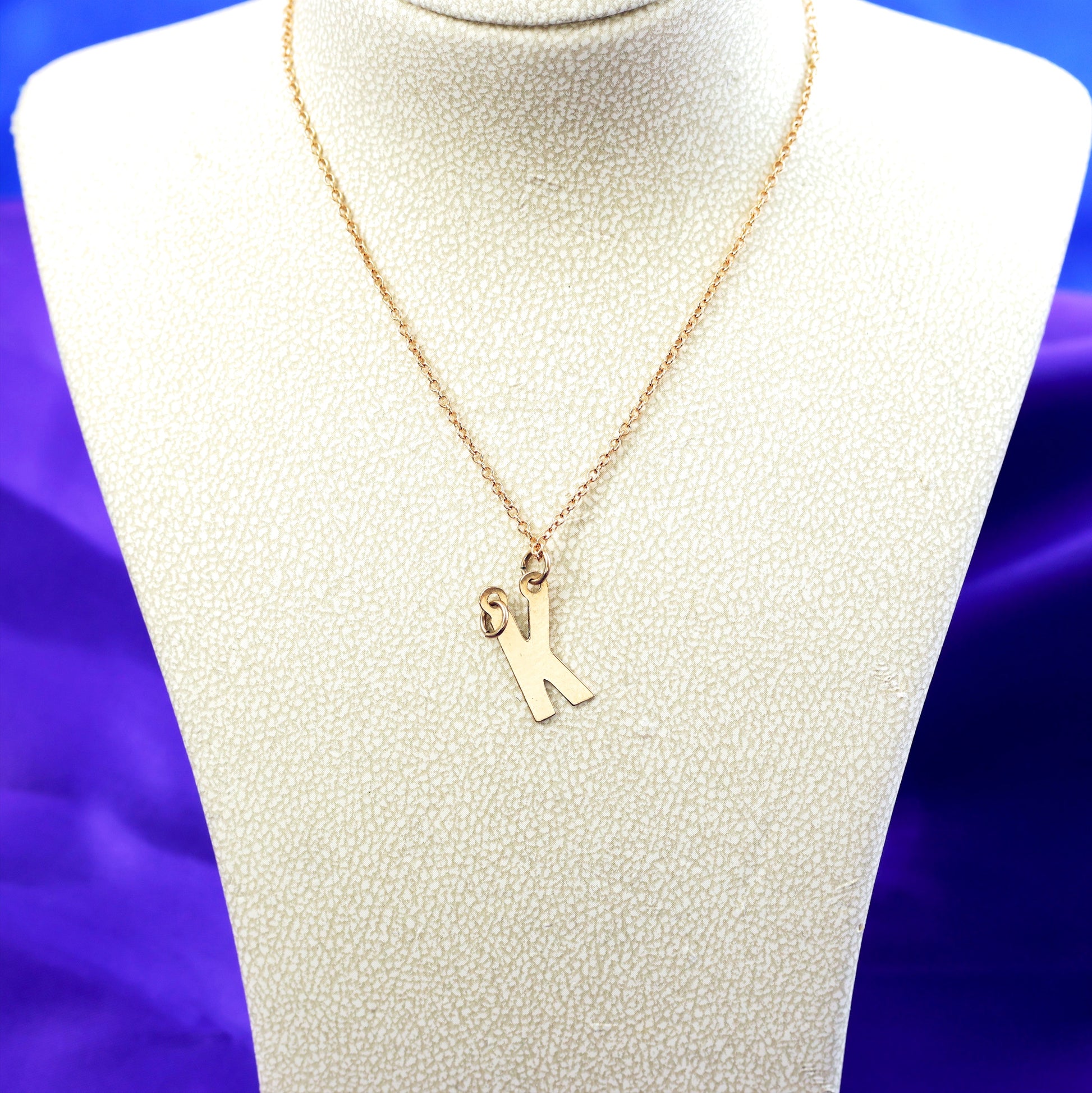 D128-VINTAGE-LETTER-K-PENDENT-GOLD-CHAIN-9CT-GOLD