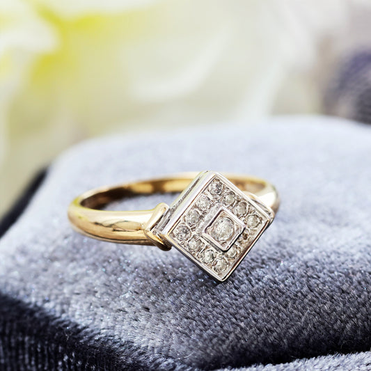 Pretty Vintage Diamond Cluster Ring