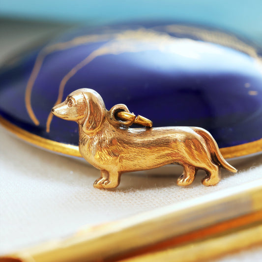 Vintage Date 1957 9ct Gold Daschund Charm