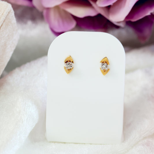 D179-VINTAGE-WHITE-GOLD-YELLOW-GOLD-ARROW-STUDS-STUD-EARRINGS-EARRING-DIAMOND-01_1