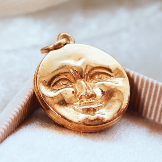 Vintage 1970's 9ct Gold Moon Face Pendant