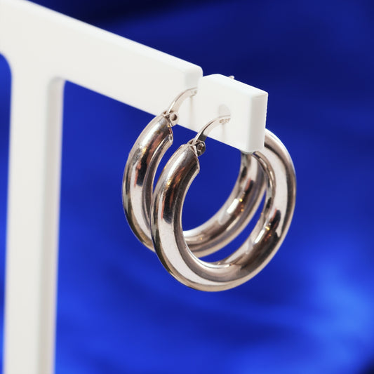 D187-VINTAGE-WHITE-GOLD-CHUNKY-HOOPED-HOOPS-EARRINGS-01_6