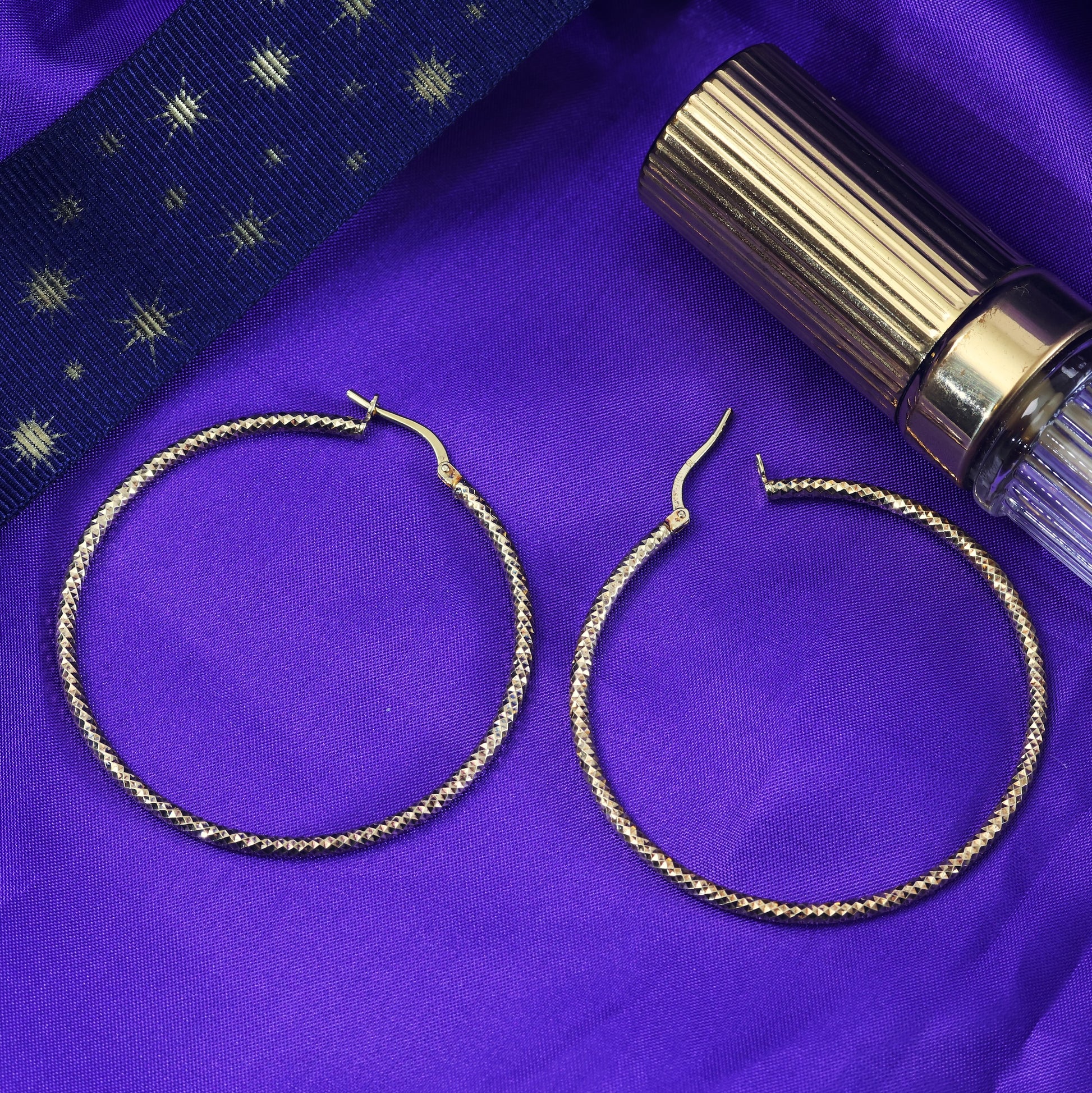 D200-VINTAGE-ITALIAN-9CT-GOLD-SILVER-GILT-HOOP-HOOPS-EARRING-EARRINGS-01_1