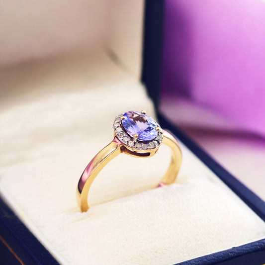D206-VINTAGE-CEYLON-SAPPHIRE-DIAMOND-CLUSTER-GOLD-RING-LILAC-ENGAGEMENT