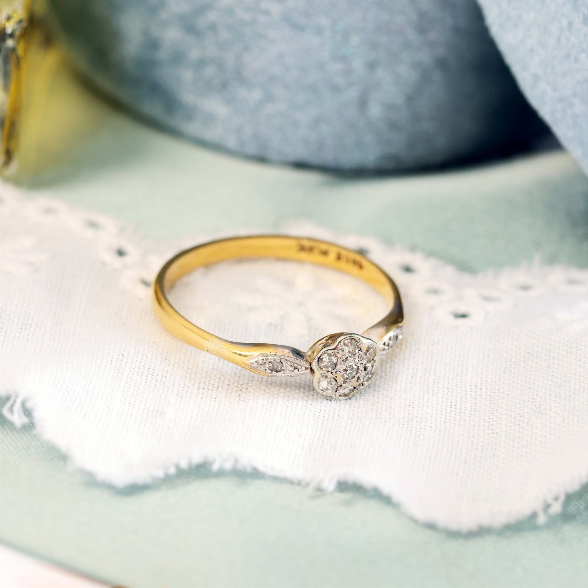 D207-VINTAGE-DIAMOND-DAISY-FLOWER-CLUSTER-ENGAGEMENT-RING-GOLD-YELLOW-PLATINIUM-0
